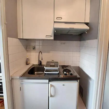 Studio For 2 People アパート